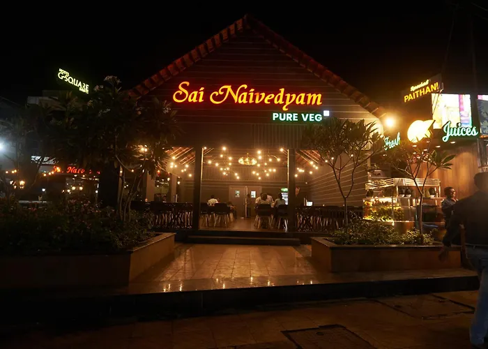 Hotel G-Square - Shirdi