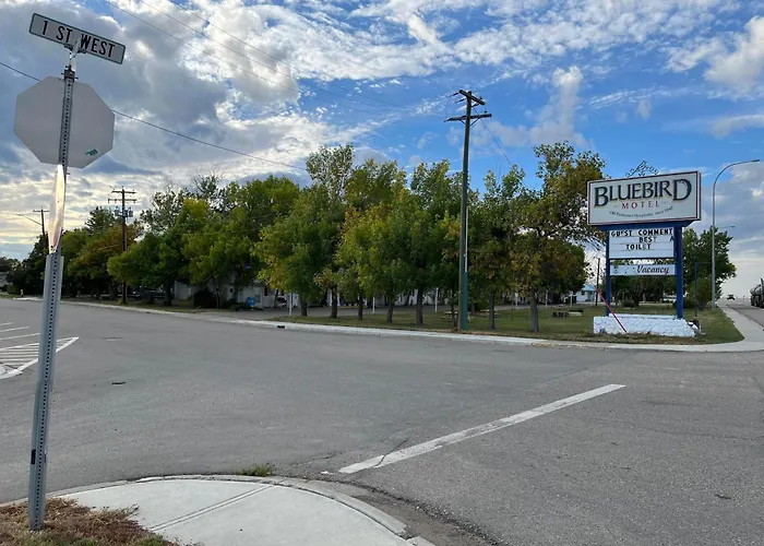 Bluebird Motel Claresholm