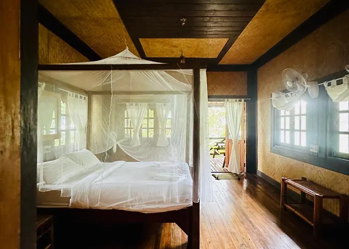 Bambu Huts Hotel Baan Tai