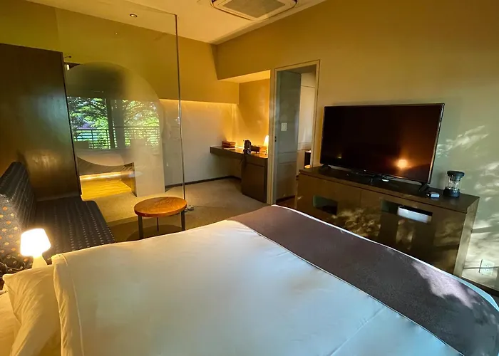 Ame No Hi To Yuyake-Adult Only Hotel Chitose 
