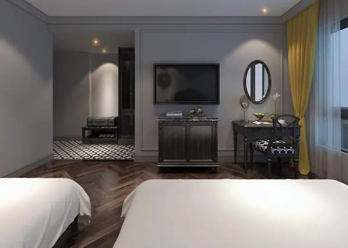 Bay Luxury Hotel Hà Nội
