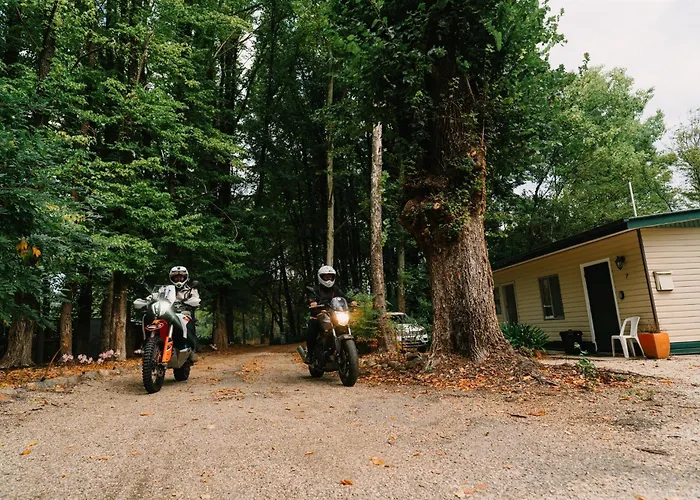 Alpine Riverside Cottages Porepunkah