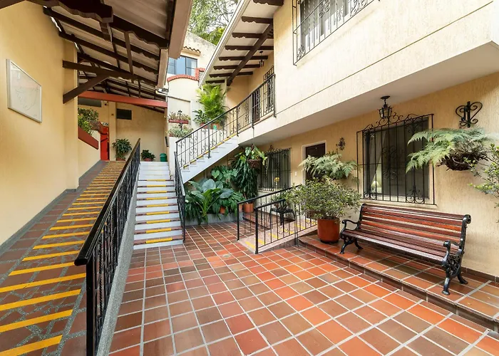 Hotel Stein Colonial Cali