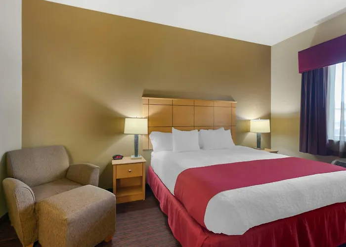 Best Western Golden Prairie Inn And Suites Sidney