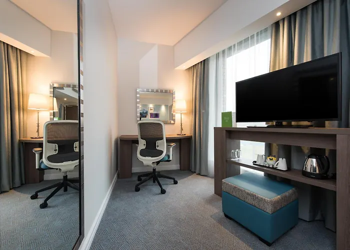 Hampton By Hilton Edinburgh West End Otel