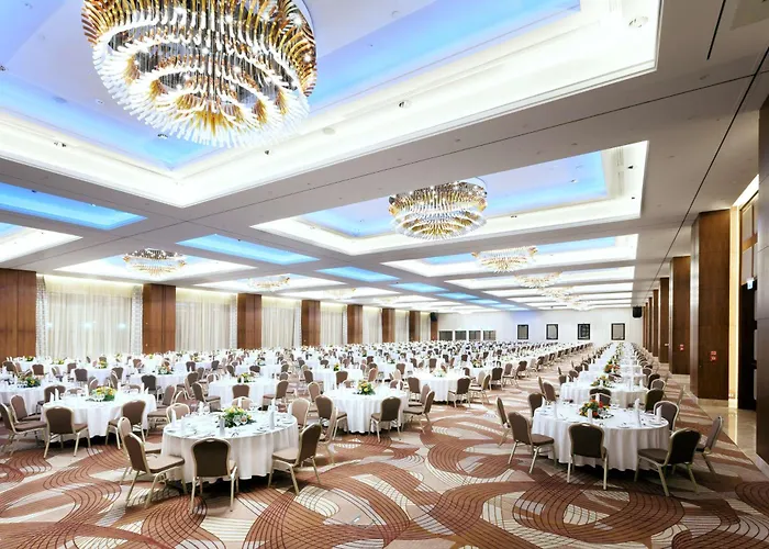 Doubletree By Hilton Hotel & Conference Centre Варшава