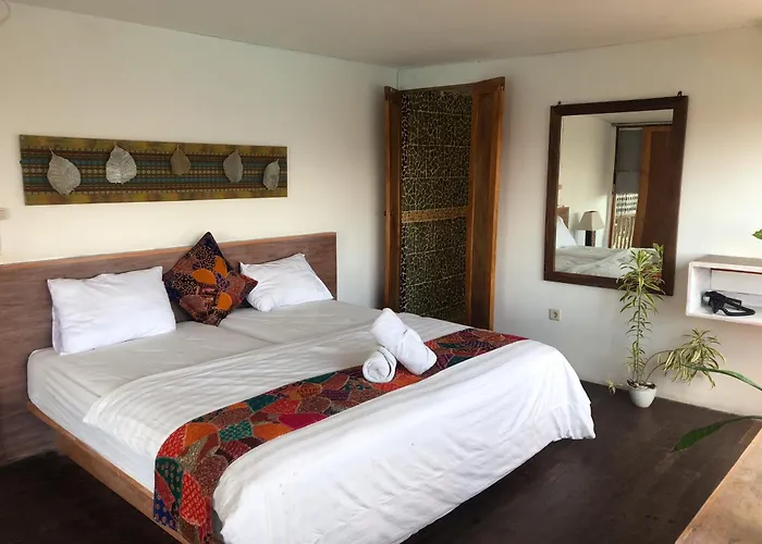 The Tree House Bed & Breakfast Nusa Dua 