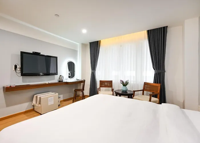 Pearl Central Hotel- Near Nguyen Hue Street Ho Chi Minh City