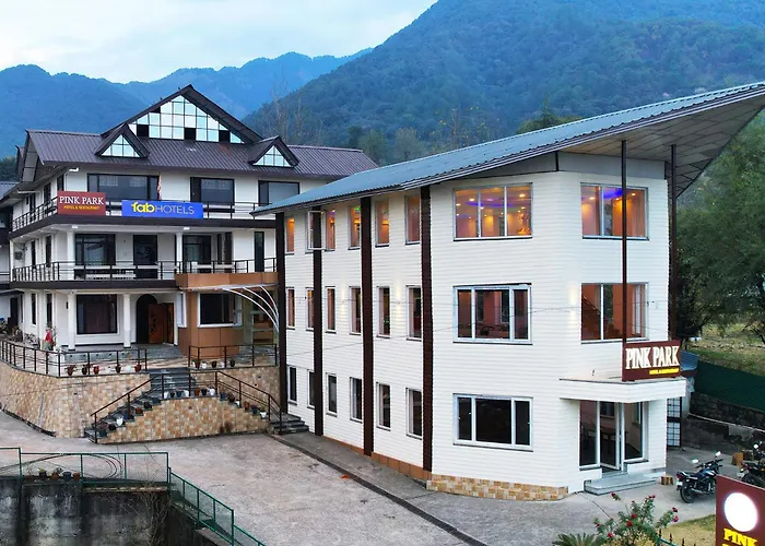 Pink Park By Panache Hotels Bir 