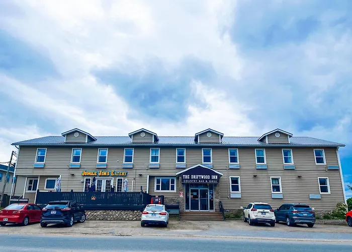 Driftwood Inn Deer Lake