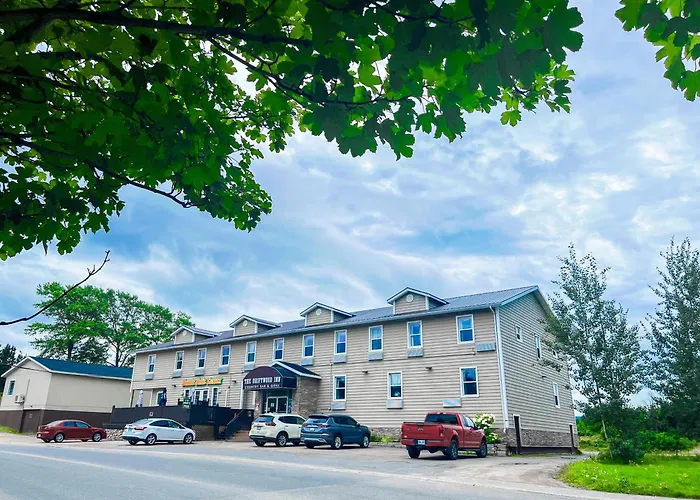 Driftwood Inn Deer Lake