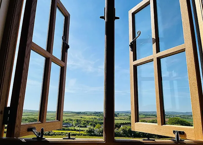 Beacon Country House & Luxury Shepherd Huts St Agnes 