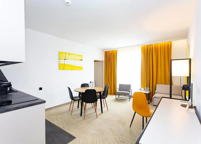 Arche Hotel Krakowska Варшава