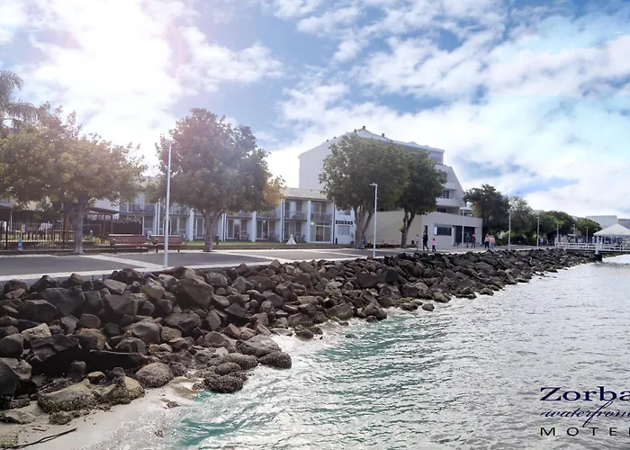 Zorba Waterfront Motel Batemans Bay