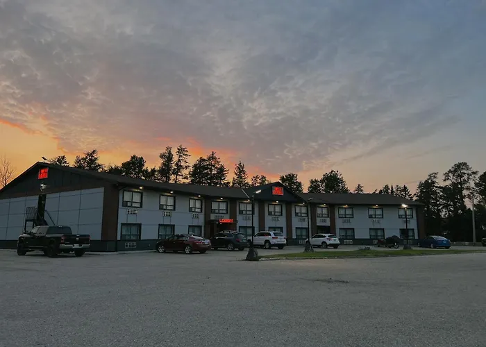 Hwy 17 Hotel Wawa