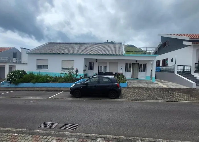 Dona Julia Hotel Santa Cruz das Flores