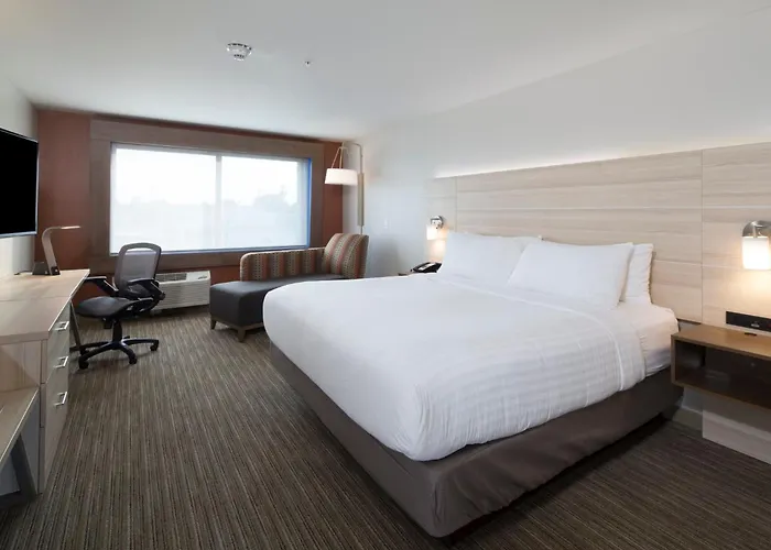 Holiday Inn Express Hotel & Suites Grand Blanc By Ihg