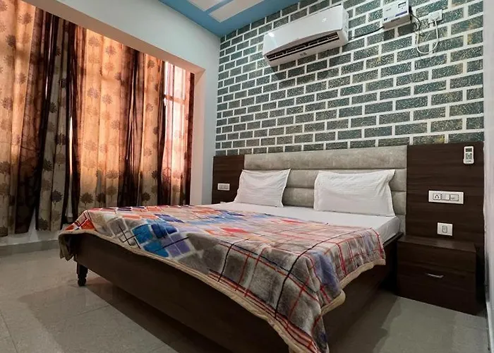 Hotel Chandigarh Inn
