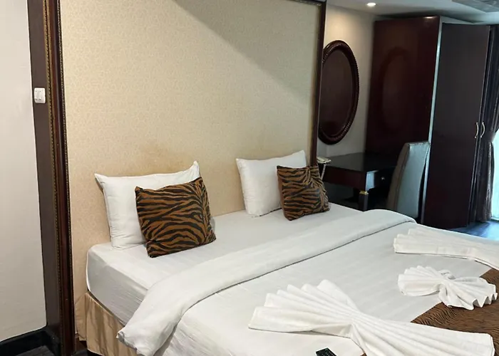 Maleez Lodge Pattaya