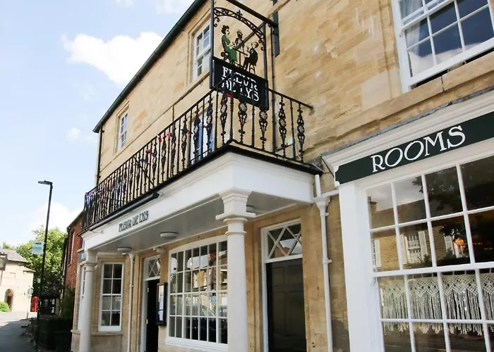 Fleur De Lys Bampton Hotel