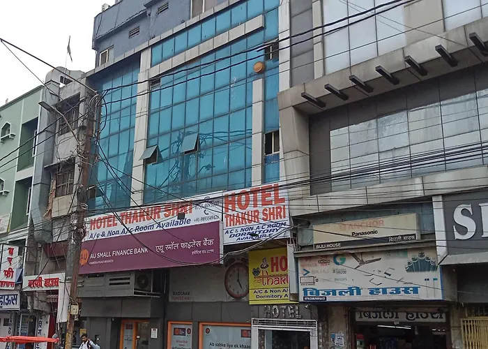 Hotel Thakur Shri Bhopal