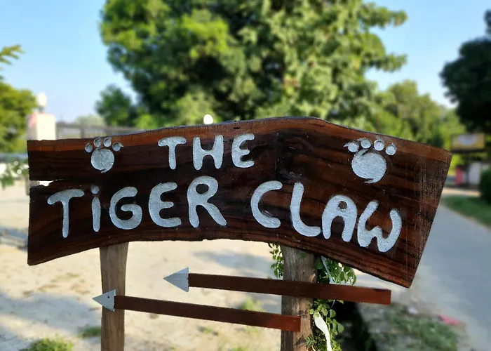 The Tiger Claw Resort Ramnagar 
