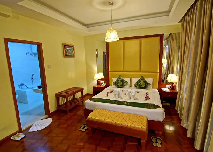 Gold Yadanar Hotel Mandalay