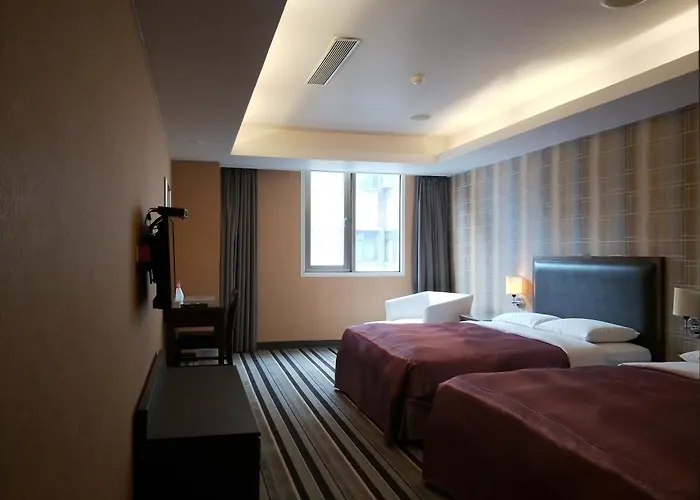 Metropolis Hotel Taoyuan