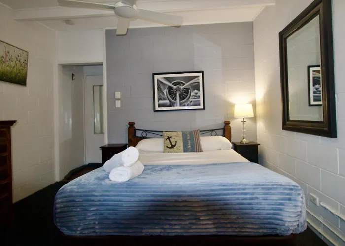Hideaway Noosa Men Only Beach Resort Peregian Beach