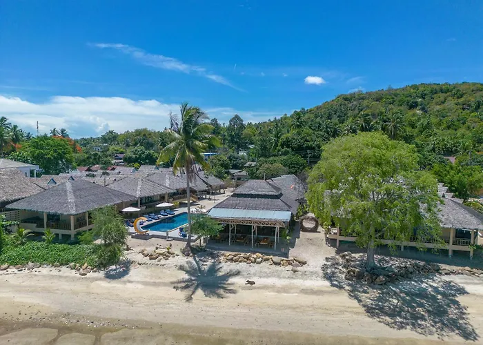 Absolute Beachfront Resort Ban Tai