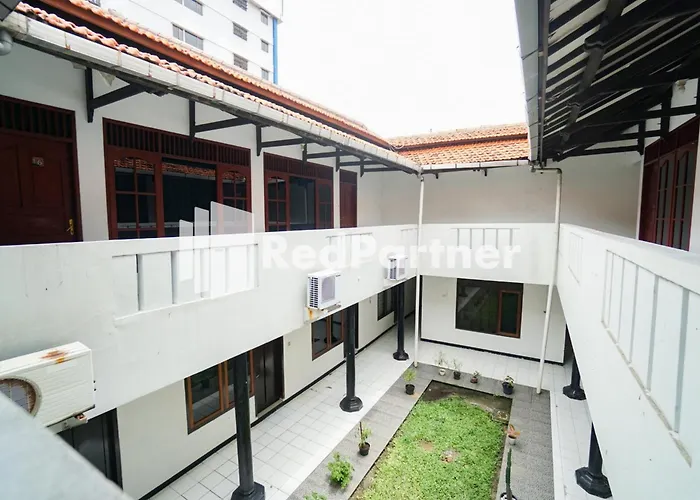 Hotel Borobudur Kemayoran Syariah Mitra Reddoorz Jakarta