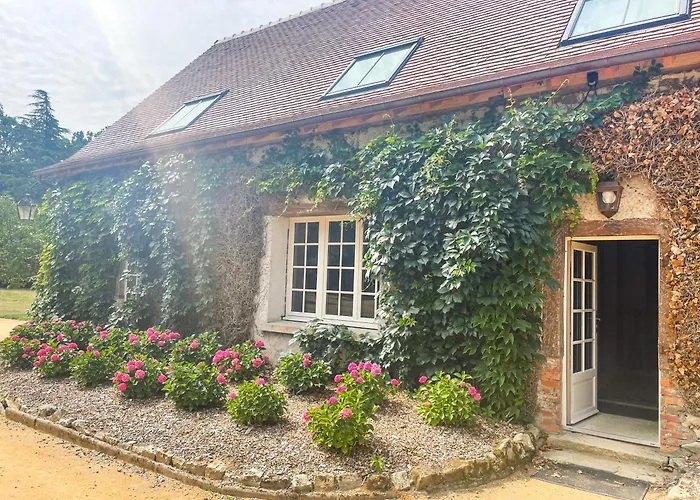 Les chambres de Charnay - Calme Charme Clim et Confort Piscine à 5 mn du péage Vierzon