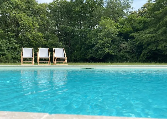Les chambres de Charnay - Calme Charme Clim et Confort Piscine à 5 mn du péage Vierzon