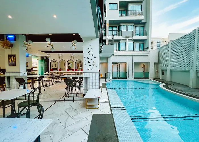 Ratri Hotel Phuket Old Town