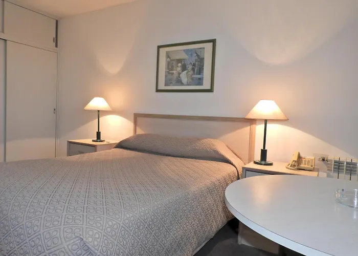 Hotel Tres Cruces Montevidéu