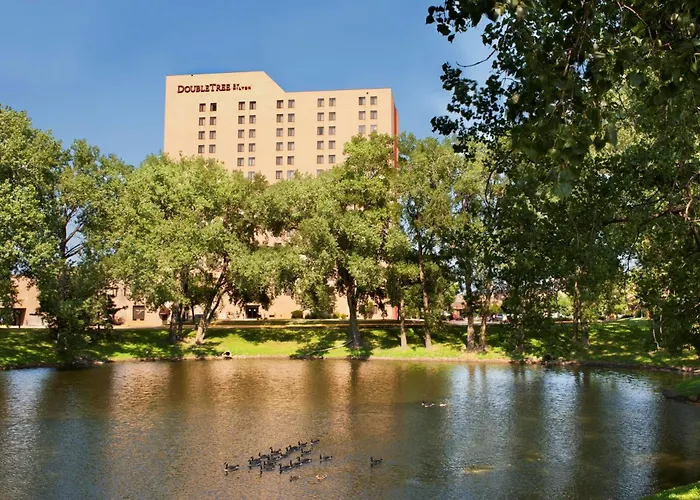 Doubletree By Hilton Minneapolis Park Place Saint Louis Park