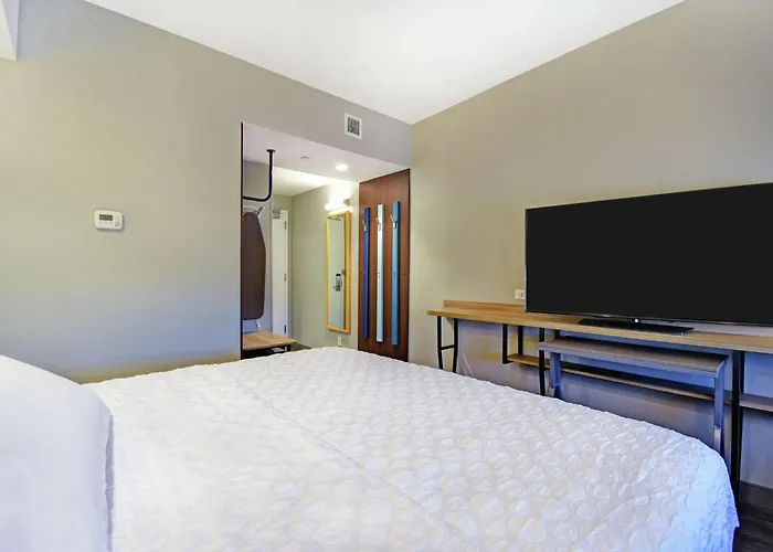 Tru By Hilton Portland Airport Area Me Hotel South Portland