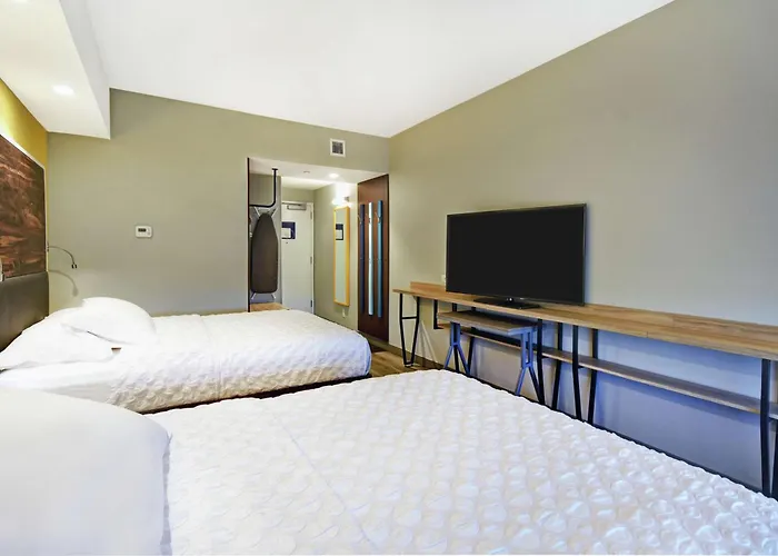 Tru By Hilton Portland Airport Area Me Hotel South Portland