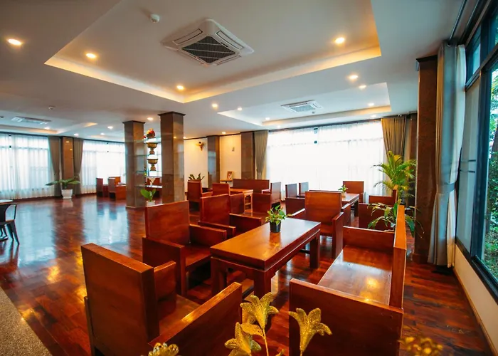 Sisombat Plaza Hotel Vang Vieng