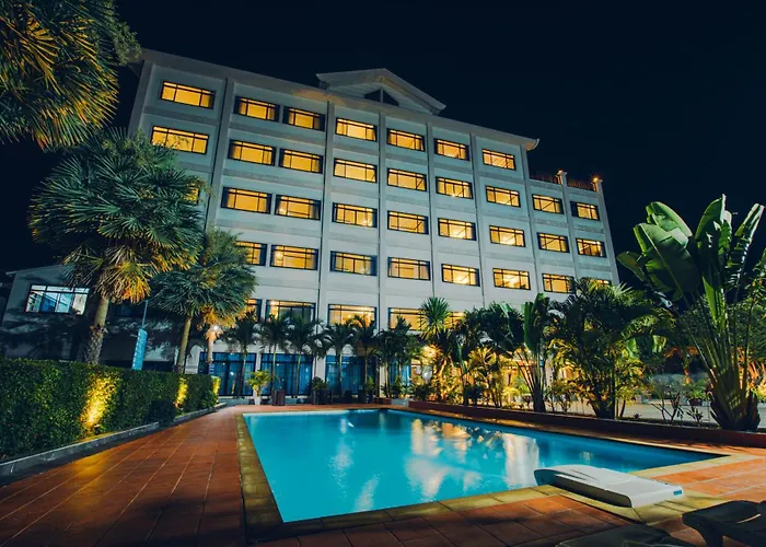 Sisombat Plaza Hotel Vang Vieng