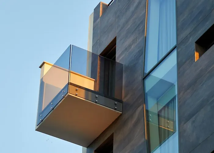 Glass House - Smart Rooms & Parking Lecce