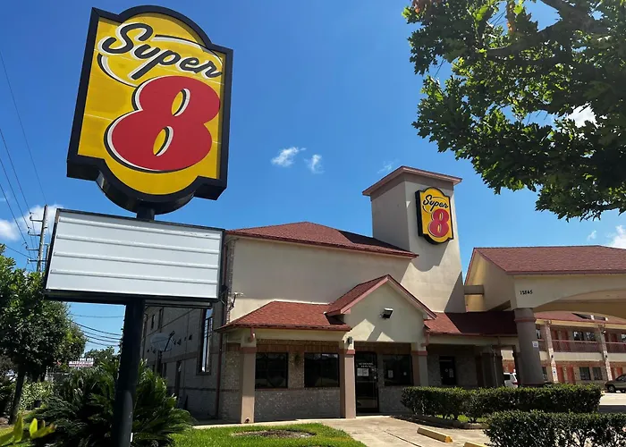 Super 8 By Wyndham Stafford Sugarland Area Hotel