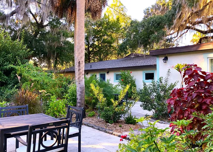 Retreat At Crystal Manatee Hotel Crystal River