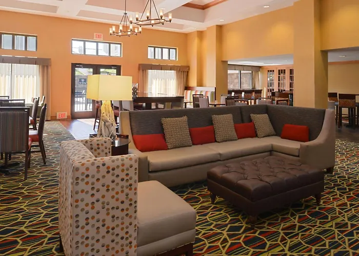 Hampton Inn & Suites Pueblo-Southgate
