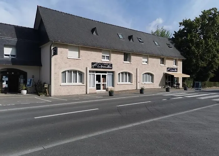 Hotel Restaurant La Grenouillère Vitré