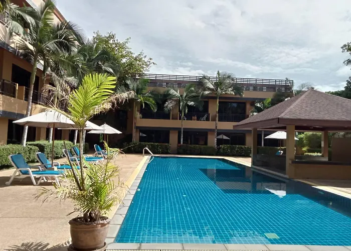 Naiyang Beach Hotel Sha Plus Nai Yang