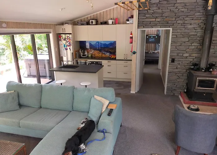 Maitai Whare Iti - Adventure Cabins & House Nelson