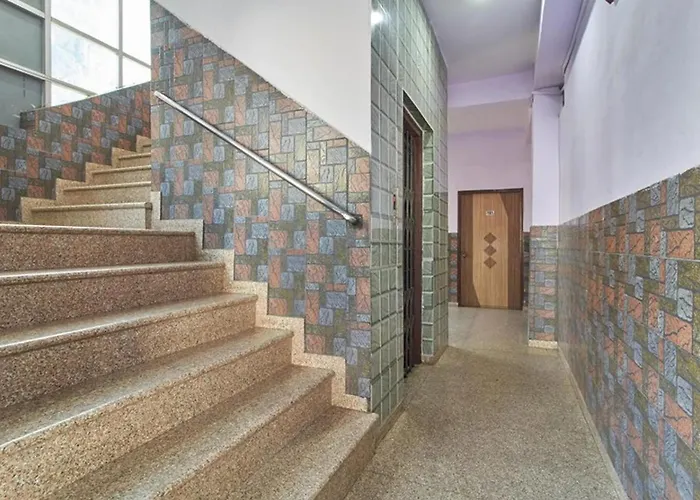 Hotel Deep Palace Near Bus Stand Udaipole Udaipur