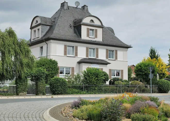 Elena Kempf Haaratelier & Guesthouse Braunfels