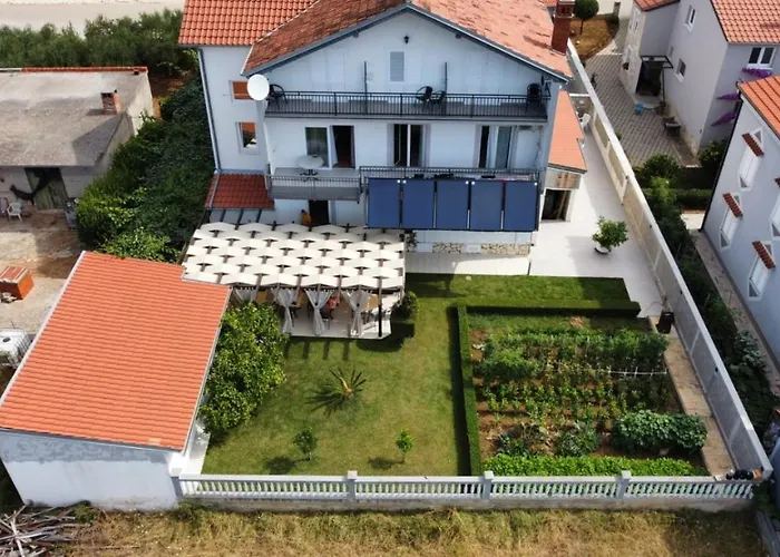 Bed & Breakfast Maki Weißenburg